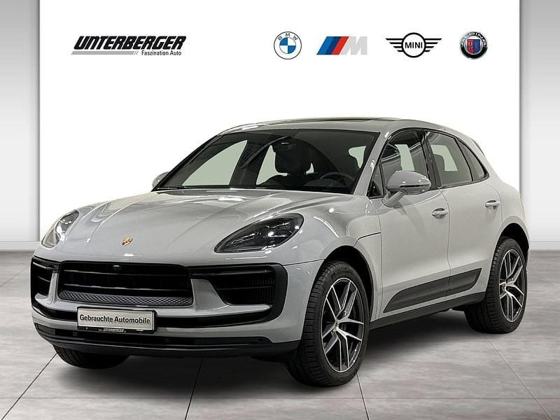 Grau Gebraucht 2023 Porsche Macan S Chrono SUV | € 78.890 - Bild 1/4