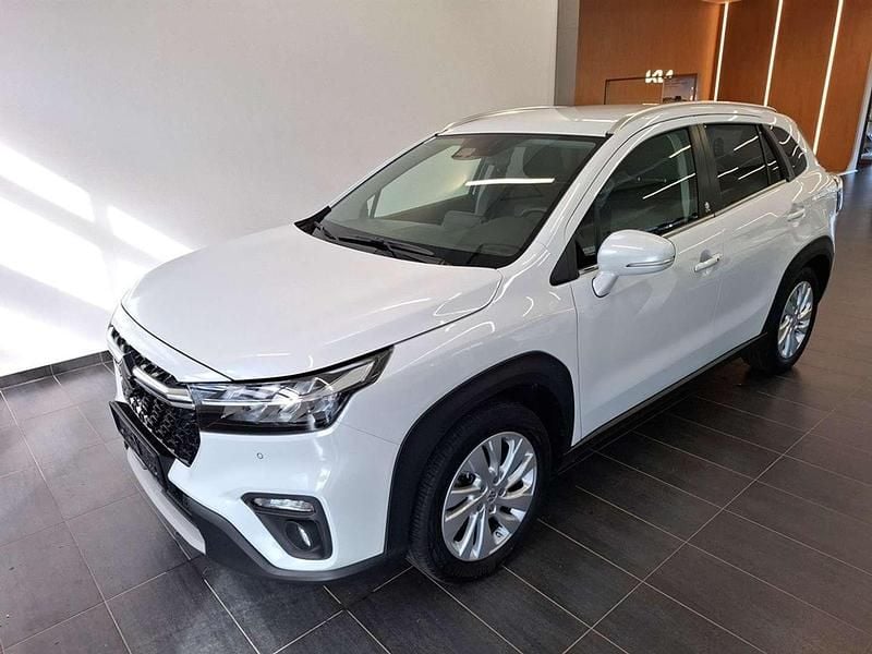 Weiß Gebraucht 2024 Suzuki SX4 S-Cross GL SUV | € 23.990 (Fairer Preis) - Bild 1/4