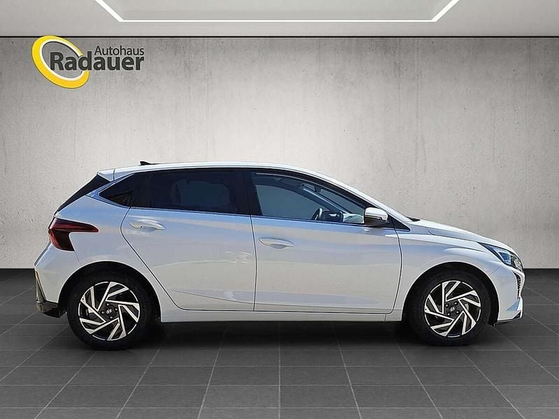 Neu Hyundai i20 79 PS (58 kW) 2025 Weiß Limousine