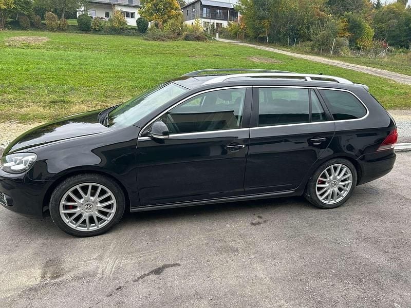 Schwarz Gebraucht 2012 VW Golf VII Kombi | € 4.500 (Superpreis) - Bild 1/4