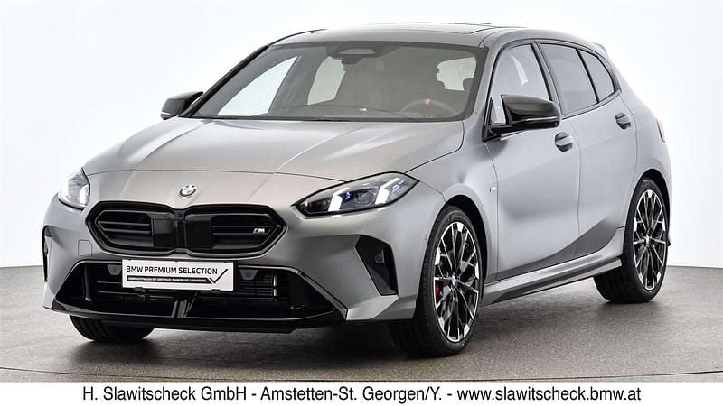 Gebraucht BMW M135 Shadowline 301 PS (221 kW) 2024 Frozen pure grey Kleinwagen