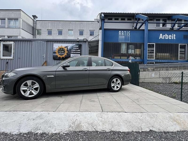 Gebraucht BMW 530 Performance 258 PS (189 kW) 2015 Grau Limousine