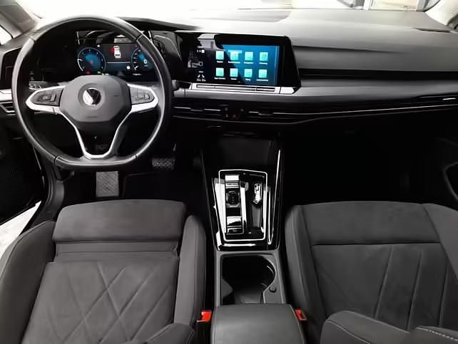 Gebraucht VW Golf VIII Style 150 PS (110 kW) 2022 Deepblackperleff. Kombi