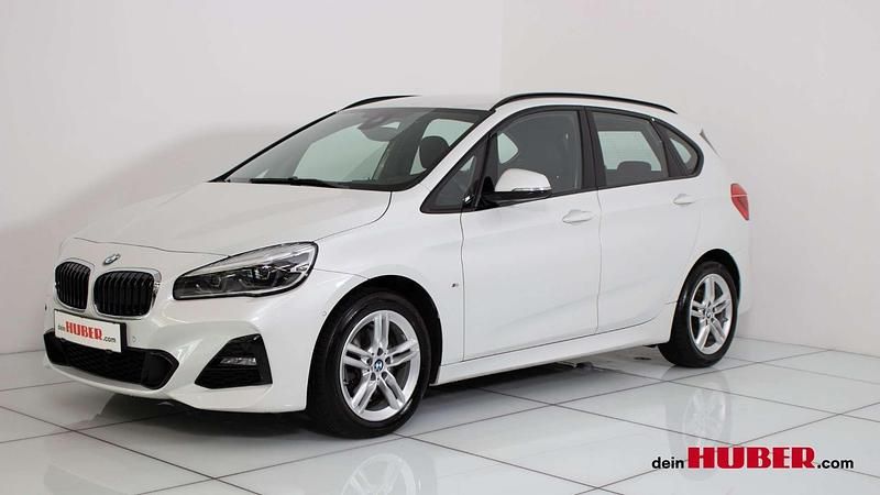 Mineralweiß Gebraucht 2021 BMW 218 Active Tourer Performance Van / Kleinbus | € 28.990 (Etwas zu teuer) - Bild 1/4
