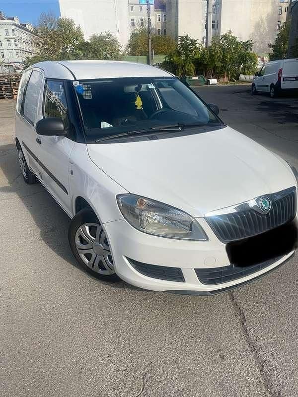 Gebraucht Skoda Roomster 90 PS (66 kW) 2011 Weiß Van / Kleinbus