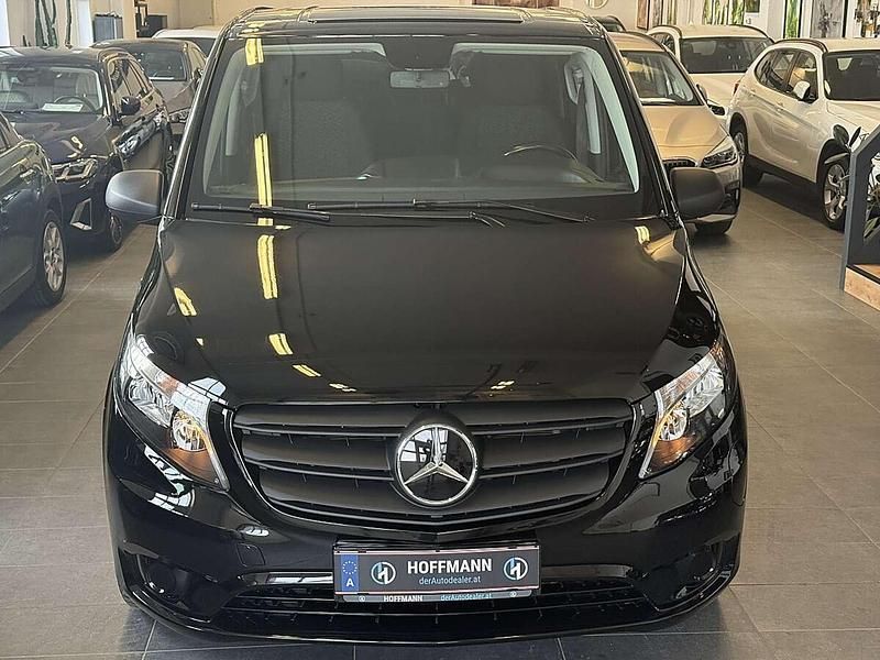 Gebraucht Mercedes Vito 85 kW (116 PS) 2021 Schwarz Van