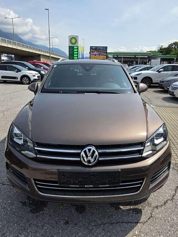 Braun Gebraucht 2011 VW Touareg SUV | € 14.900 (Etwas zu teuer) - Bild 1/4