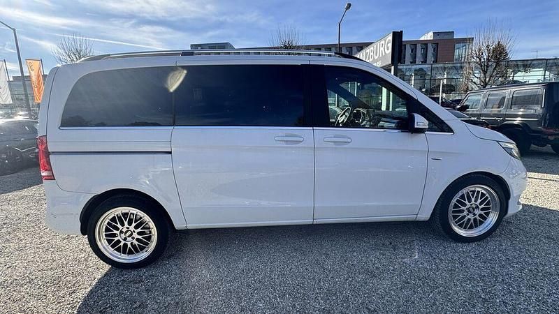 Gebraucht Mercedes V250 Avantgarde 190 PS (139 kW) 2016 Weiß Van / Kleinbus