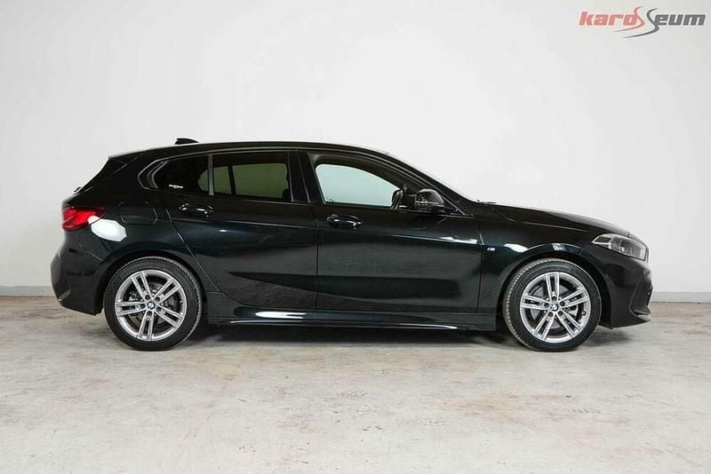 Gebraucht BMW 118 M Sport 140 PS (102 kW) 2023 Schwarz Kleinwagen