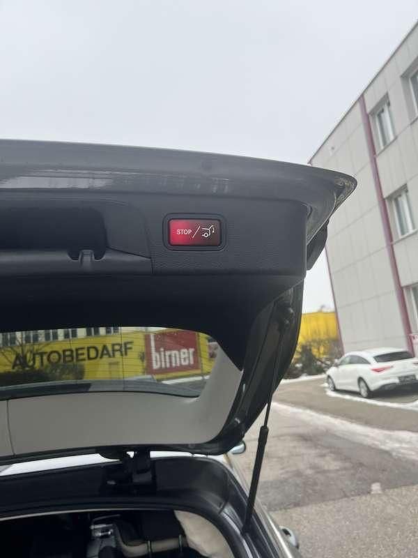 Grau Gebraucht 2018 Mercedes GLC220 SUV | € 30.900 (Etwas zu teuer) - Bild 1/4