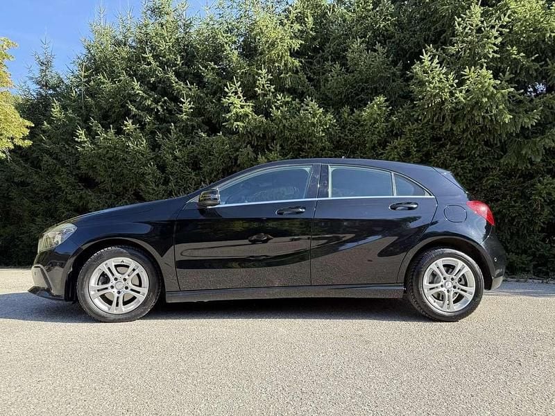 Gebraucht Mercedes A180 109 PS (80 kW) 2017 Schwarz Kleinwagen