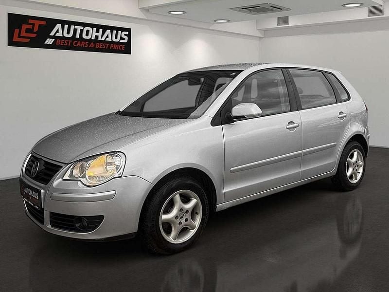 Silber Gebraucht 2005 VW Polo Family Limousine | € 3.880 (Fairer Preis) - Bild 1/4