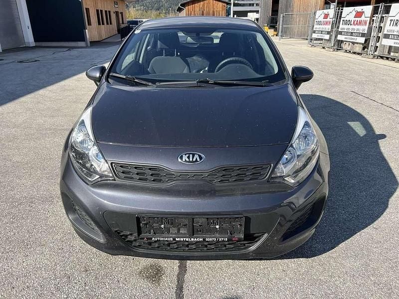 Gebraucht 2014 Kia Rio Silver Limousine | € 3.690 (Superpreis) - Bild 1/4