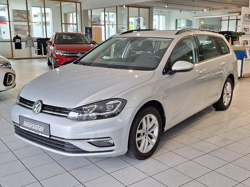 Silber metallic Gebraucht 2020 VW Golf VII Kombi | € 21.990 (Fairer Preis) - Bild 1/4