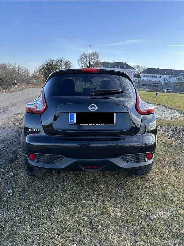 Gebraucht Nissan Juke Acenta 117 PS (86 kW) 2015 Schwarz SUV