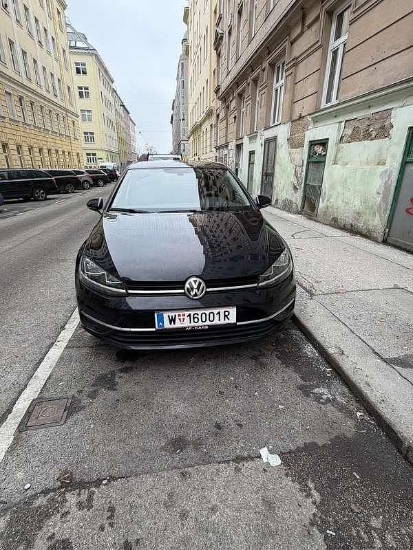 Gebraucht VW Golf VII Comfortline 116 PS (85 kW) 2019 Limousine