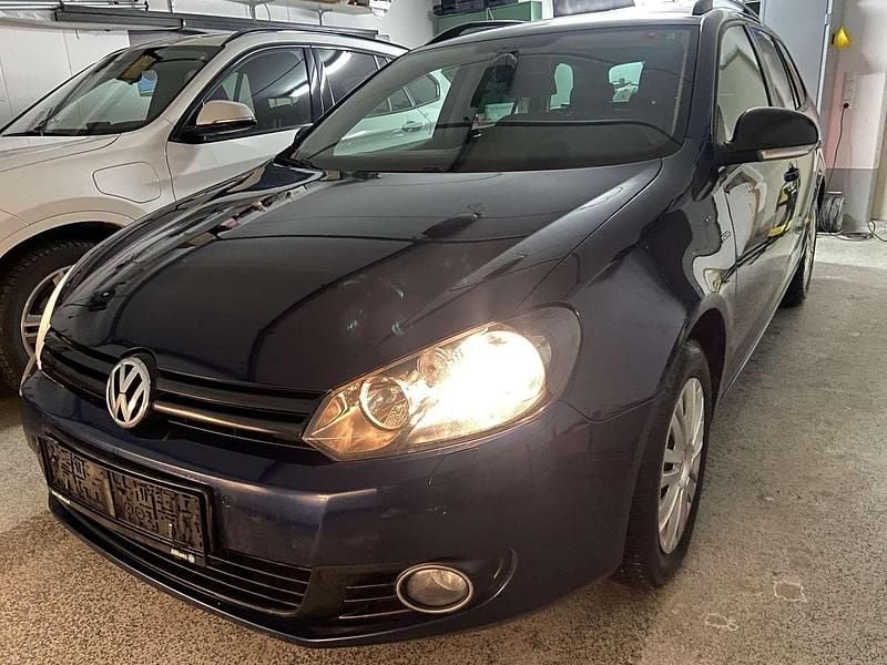 Gebraucht VW Golf VII Comfortline 105 PS (77 kW) 2013 Kombi