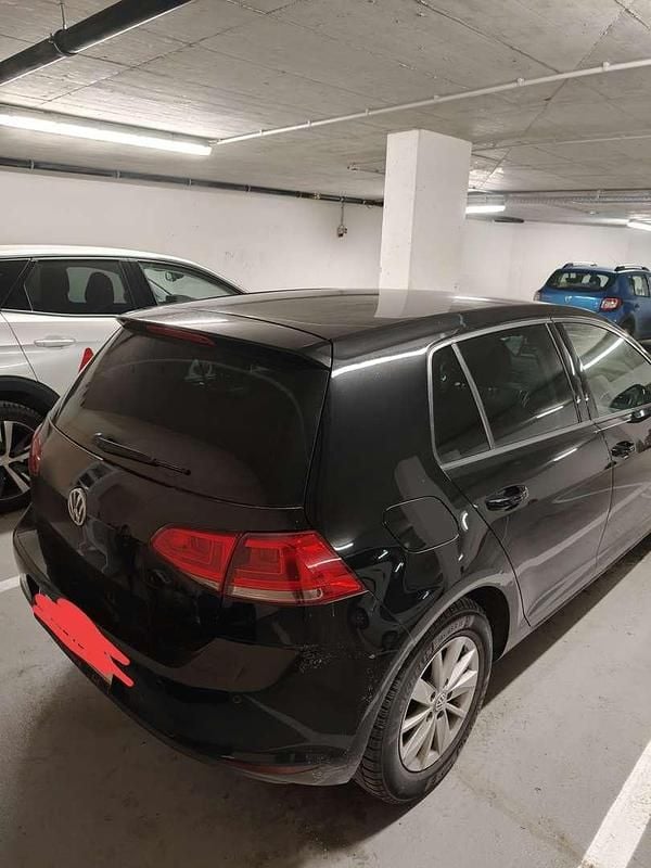 Gebraucht VW Golf VII Comfortline 105 PS (77 kW) 2014 Schwarz Limousine