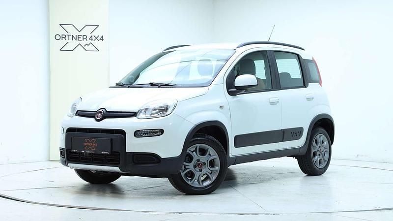 Gebraucht Fiat Panda 4x4 75 PS (55 kW) 2014 Weiß Kleinwagen