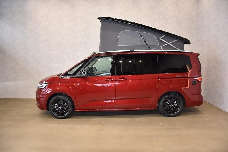 Neu VW California Beach 150 PS (110 kW) 2026 Dunkelrot  metallic Van