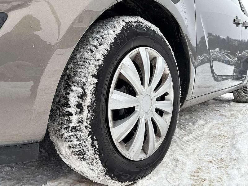 Gebraucht Opel Meriva Edition 75 PS (55 kW) 2012 Braun Van / Kleinbus