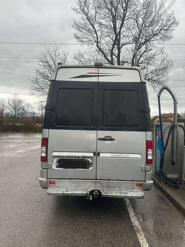 Gebraucht Mercedes Sprinter 156 PS (114 kW) 2001 Silber Van