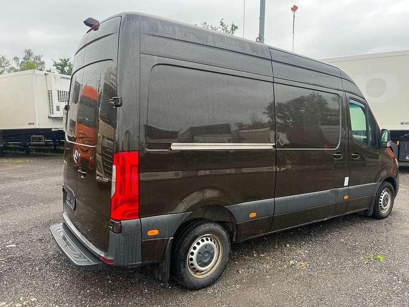 Gebraucht Mercedes Sprinter 143 PS (105 kW) 2021 Braun Van