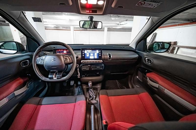 Silber Gebraucht 2016 Citroën C4 PureTech Limousine | € 8.500 (Fairer Preis) - Bild 1/4