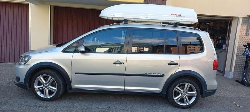 Silber Gebraucht 2011 VW Touran Van / Kleinbus | € 8.600 (Fairer Preis) - Bild 1/4