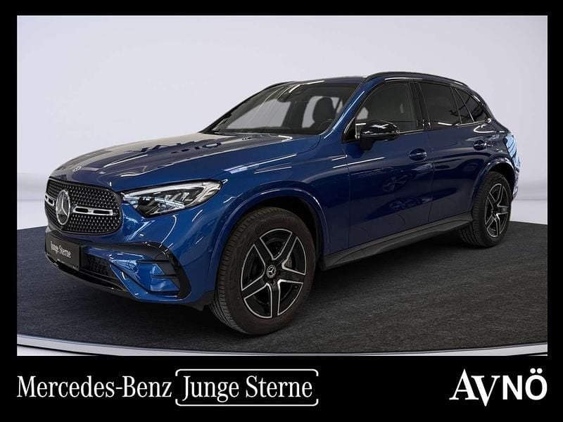 Blau Gebraucht 2024 Mercedes GLC300e SUV | € 57.580 (Guter Preis) - Bild 1/3