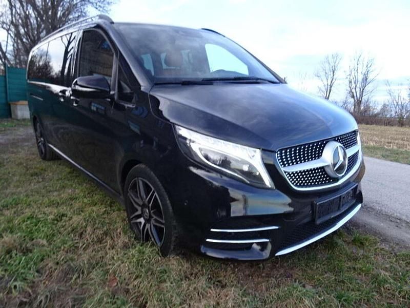 Gebraucht Mercedes V300 Exclusive 237 PS (174 kW) 2022 Schwarz Van / Kleinbus