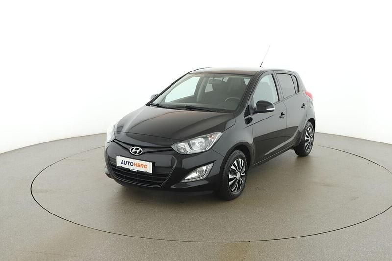 Schwarz Gebraucht 2015 Hyundai i20 GO! Limousine | € 7.690 (Fairer Preis) - Bild 1/3