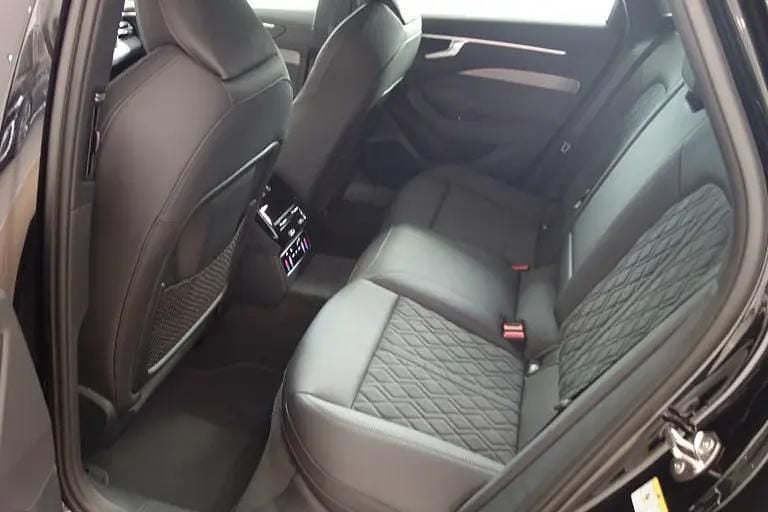 Neu Audi A6 Ambiente 204 PS (150 kW) 2025 Schwarz  metallicperleffektno Kombi