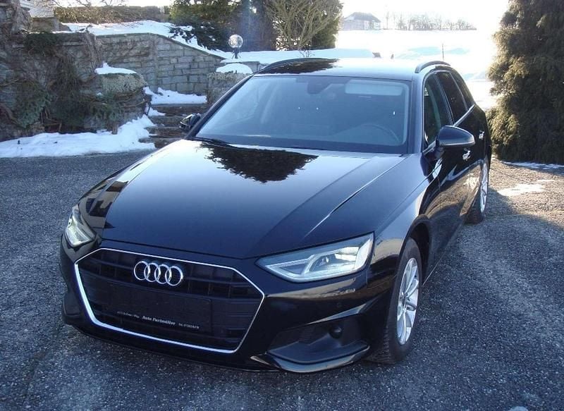 Gebraucht Audi A4 136 PS (100 kW) 2021 Schwarz Kombi