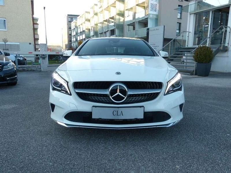 Gebraucht Mercedes CLA180 122 PS (89 kW) 2017 Weiß Limousine