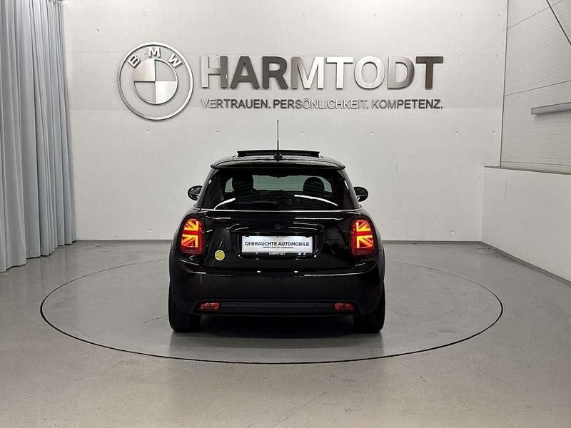 Gebraucht Mini Cooper SE 135 kW (184 PS) 2021 Schwarz Kleinwagen