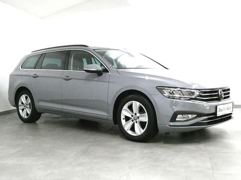 Gebraucht VW Passat R 200 PS (147 kW) 2022 Grau Kombi
