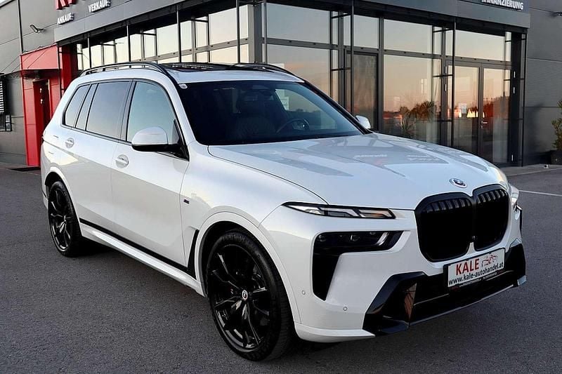 Weiß Gebraucht 2022 BMW X7 M Sport SUV | € 89.990 (Etwas zu teuer) - Bild 1/4