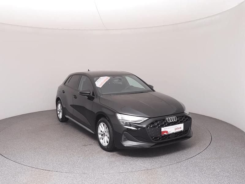Neu Audi A3 116 PS (85 kW) 2026 Schwarz  normal