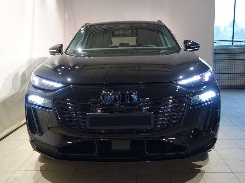 Gebraucht Audi Q6 e-tron Business 225 kW (306 PS) 2024 Schwarz SUV