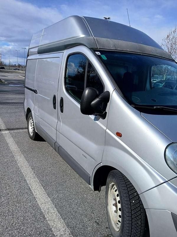 Gebraucht Opel Vivaro 114 PS (83 kW) 2011 Grau Van / Kleinbus
