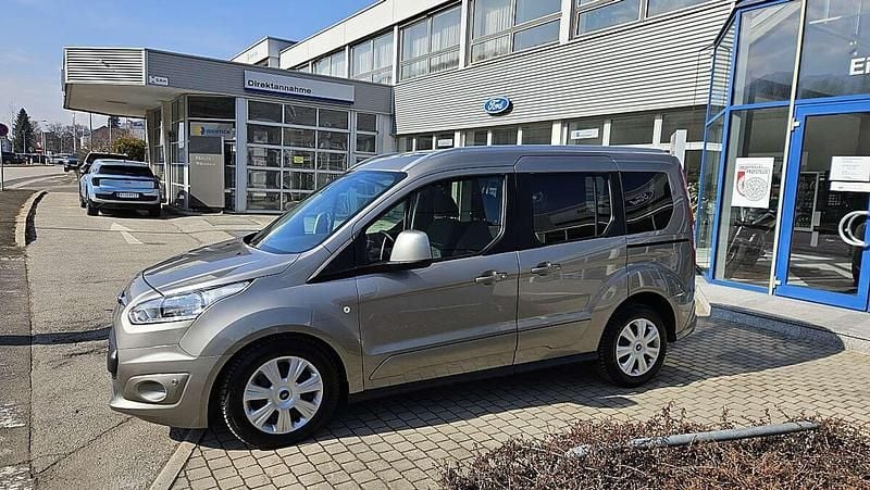 Gebraucht Ford Tourneo Titanium 120 PS (88 kW) 2018 Grau Kombi