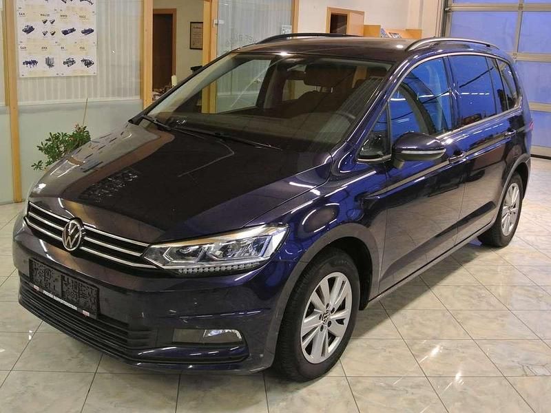 Blau Gebraucht 2022 VW Touran Van / Kleinbus | € 22.850 (Fairer Preis) - Bild 1/4