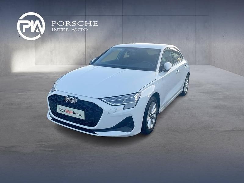 Weiss metallic Neu 2026 Audi A3 Ambiente Limousine | € 29.900 (Fairer Preis) - Bild 1/4