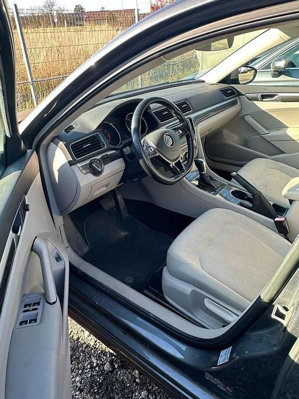 Gebraucht VW Passat 170 PS (125 kW) 2016 Grau Limousine