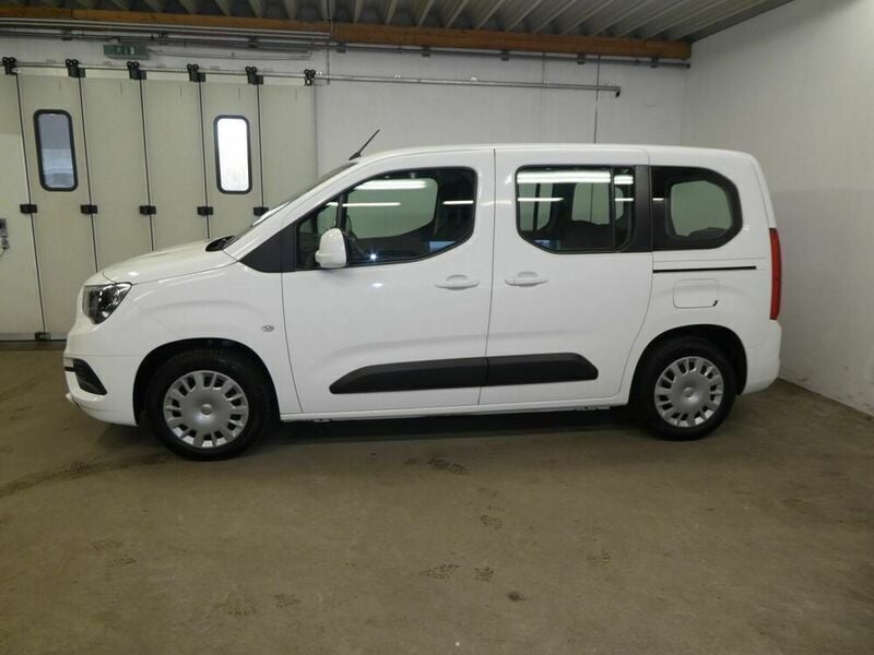 Gebraucht Opel Combo Life Edition 102 PS (75 kW) 2020 Van / Kleinbus