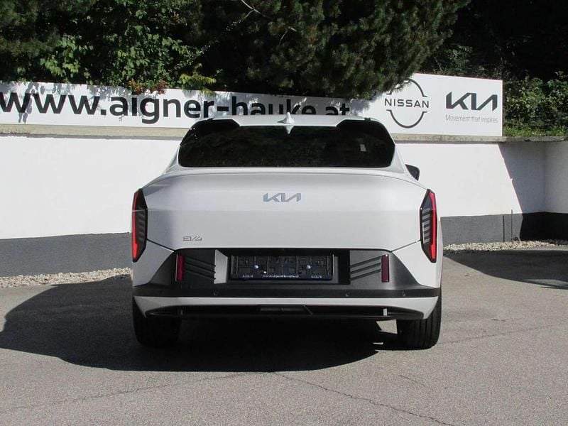 Neu Kia EV4 Plus 150 kW (204 PS) 2025 Weiß Kleinwagen