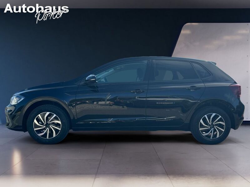 Gebraucht VW Polo 95 PS (69 kW) 2024 Schwarz  metallicperleffektno Limousine