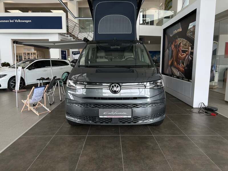 Neu VW California California 150 PS (110 kW) 2025 Hellgrau  normal Van