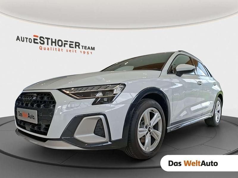 Gebraucht Audi A3 Ambiente 150 PS (110 kW) 2025 Weiss  metallic Limousine